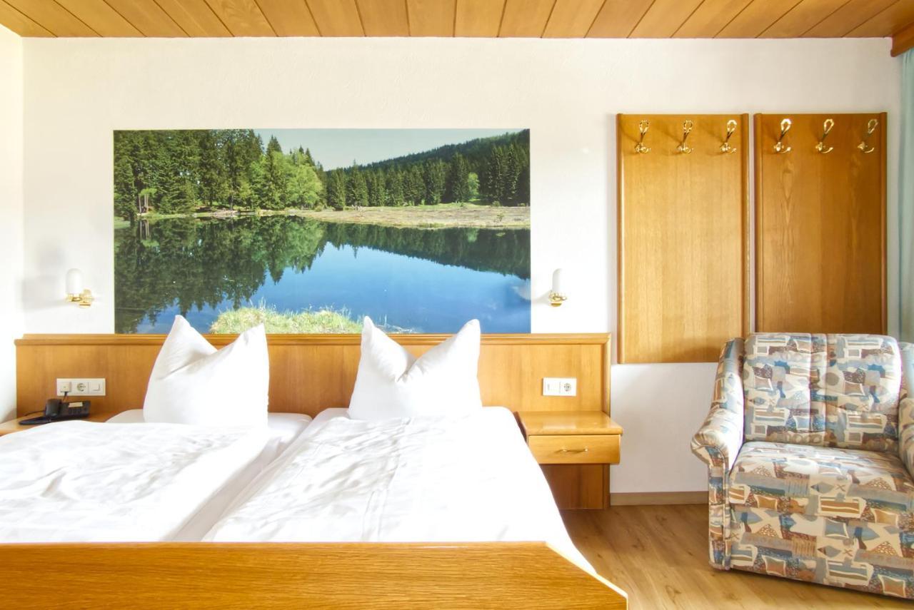Garnihotel Zur Linde - Bayerischer Wald - Aktivcard Mit 154 Kostenfreien Leistungen - Kostenloser Parkplatz Lohberg Exterior photo