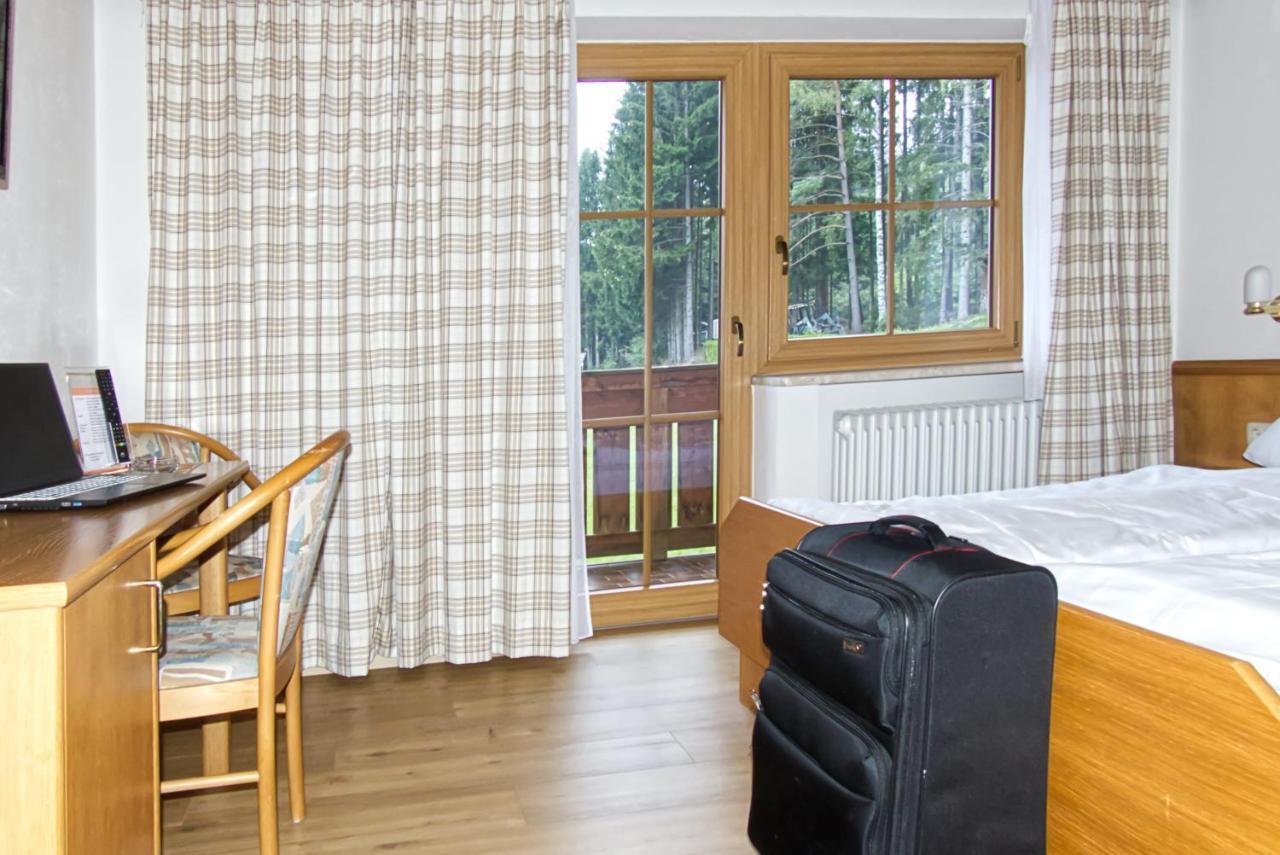 Garnihotel Zur Linde - Bayerischer Wald - Aktivcard Mit 154 Kostenfreien Leistungen - Kostenloser Parkplatz Lohberg Exterior photo
